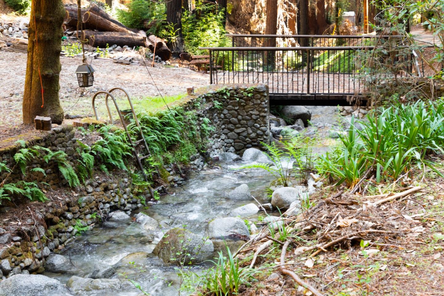 11810 Clear Creek