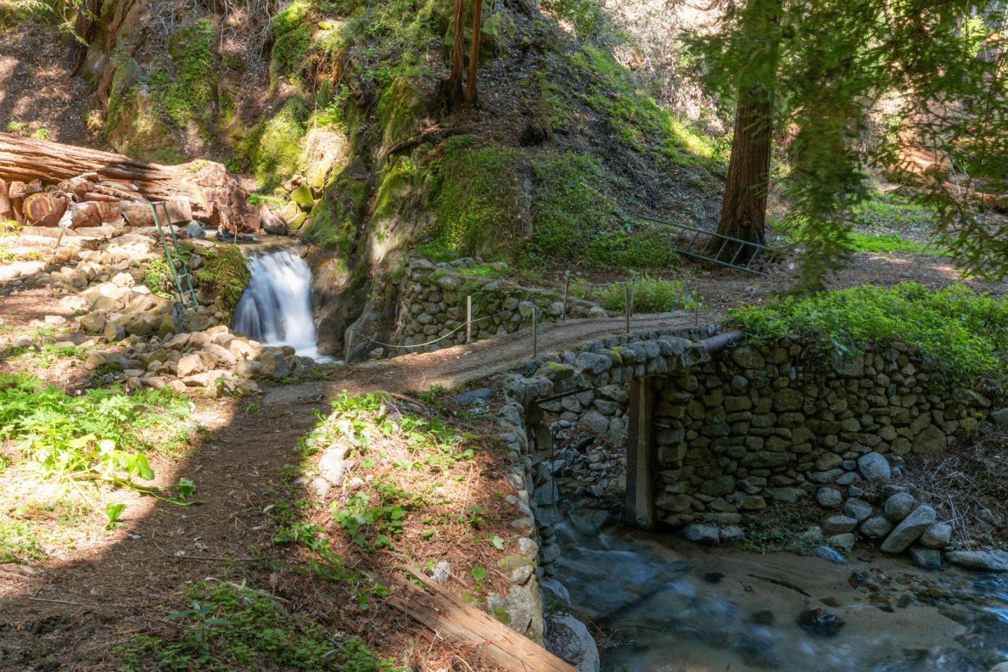 11800 Clear Creek Road