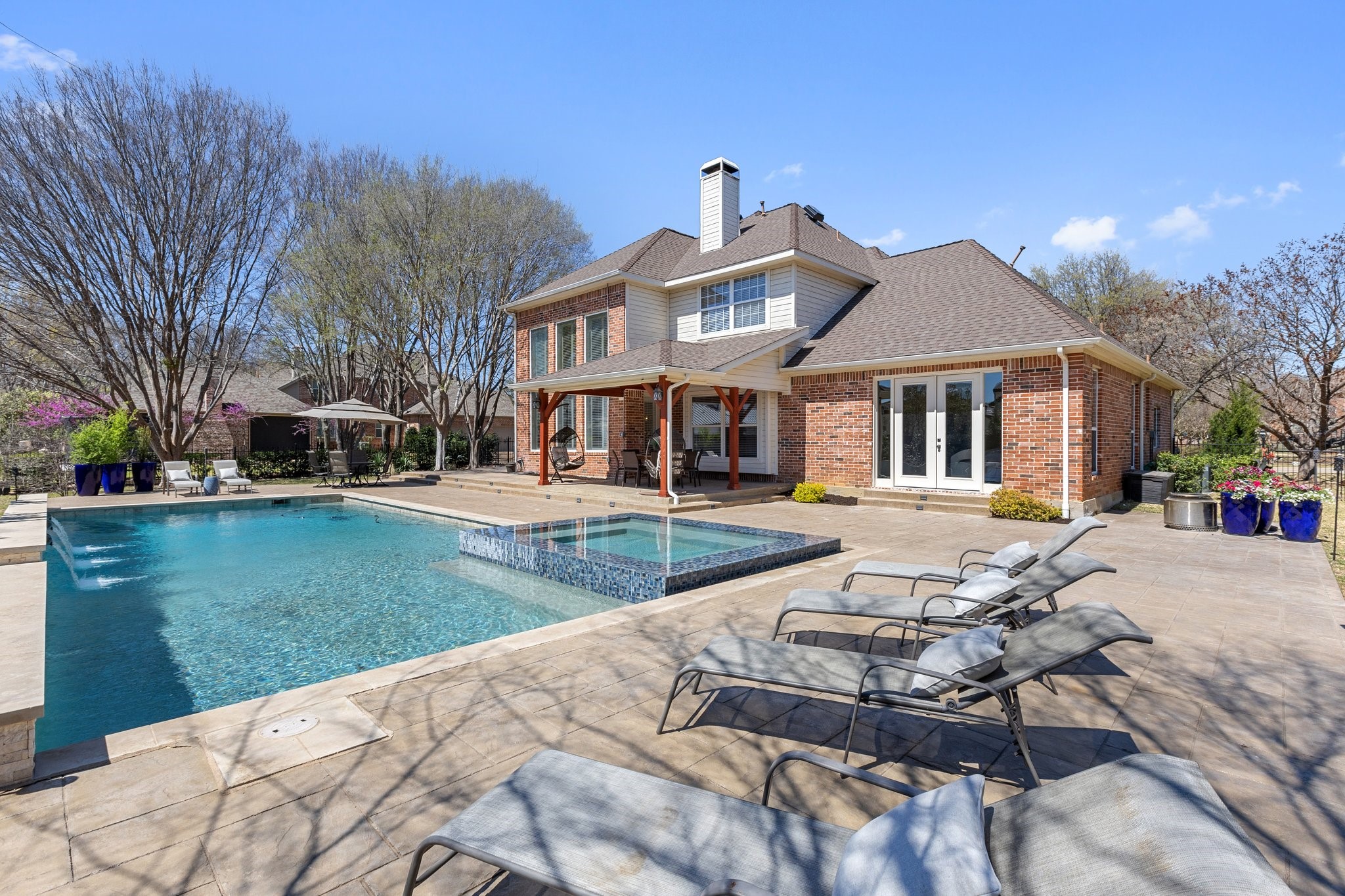 521 Stonebury Drive