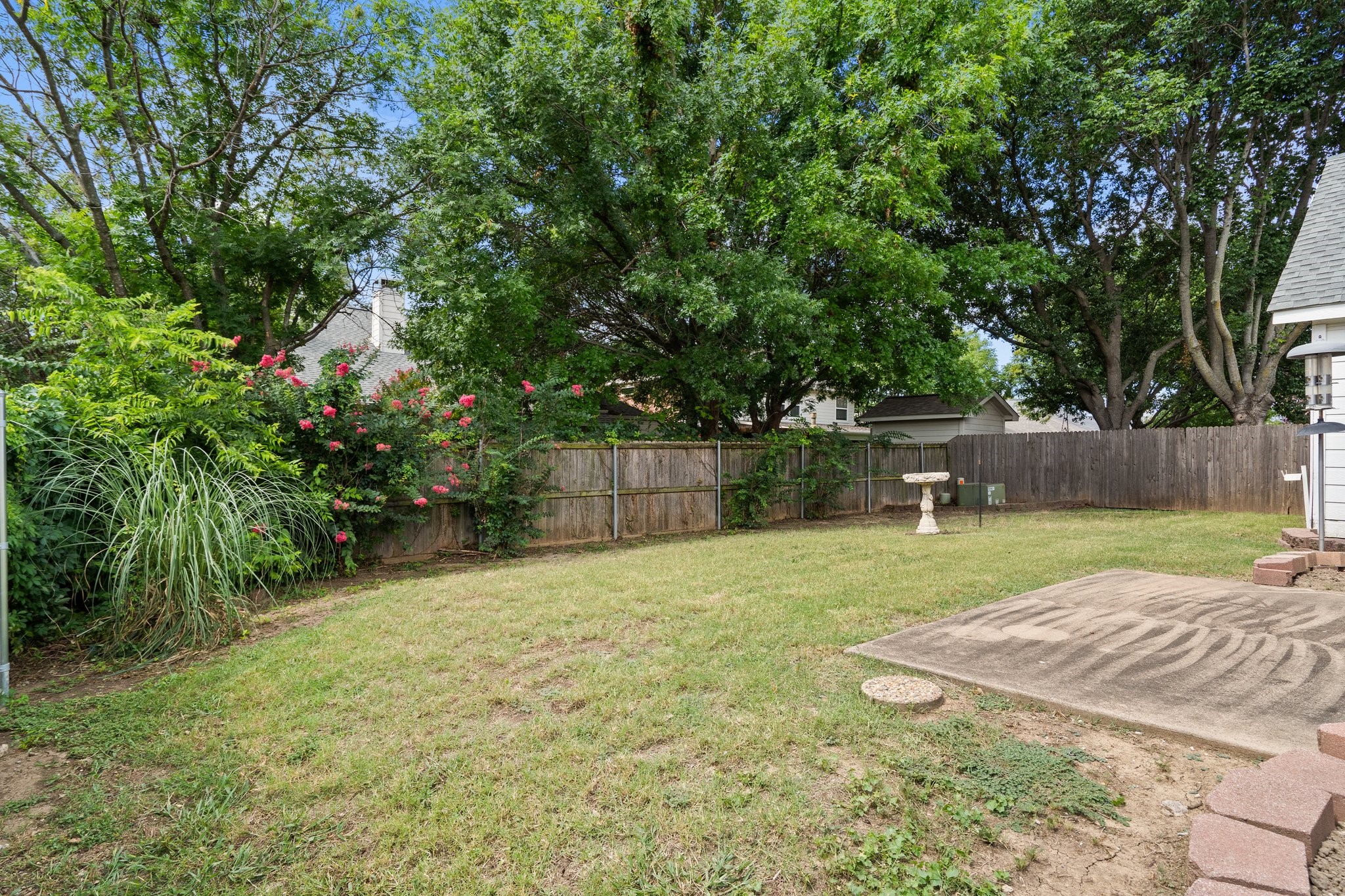 6905 Windwood Trail