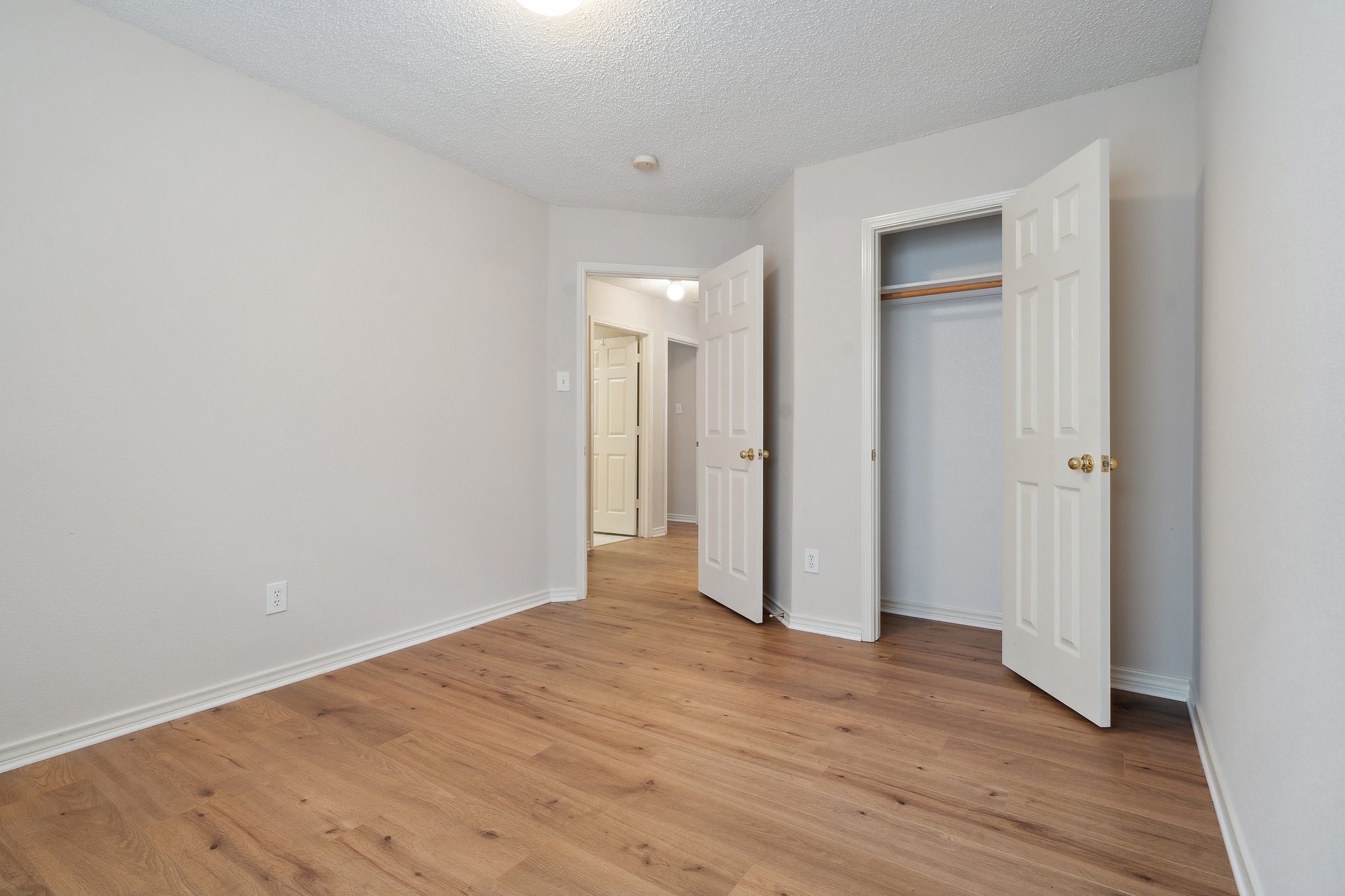 6905 Windwood Trail