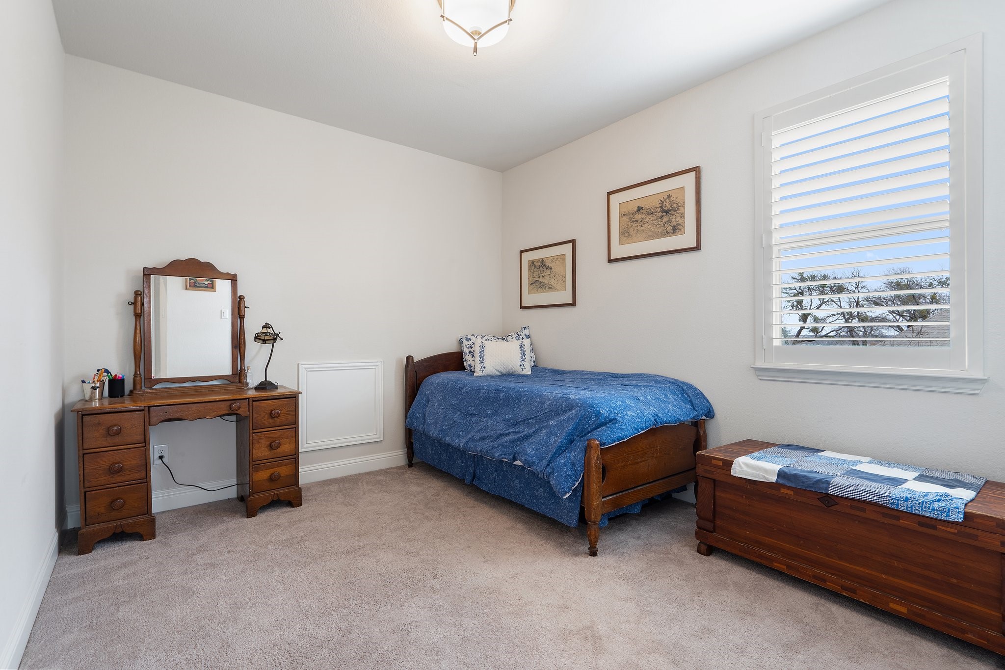 800 Neches River Drive