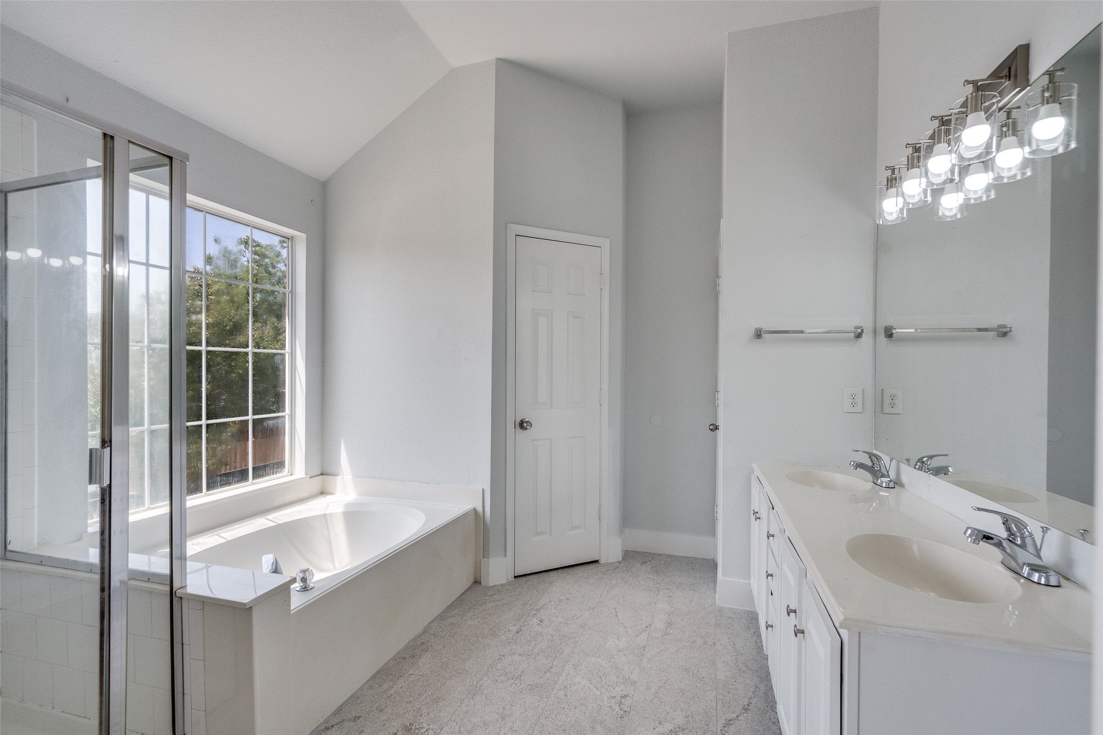 2320 Cimmaron Drive