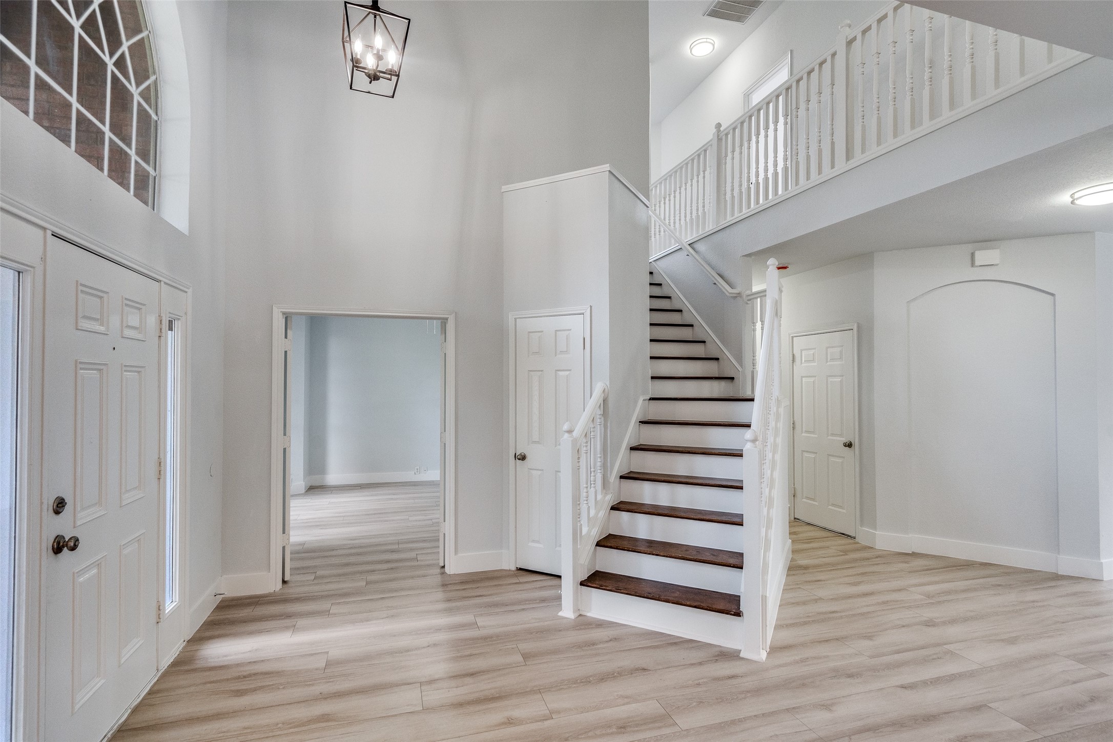 2320 Cimmaron Drive