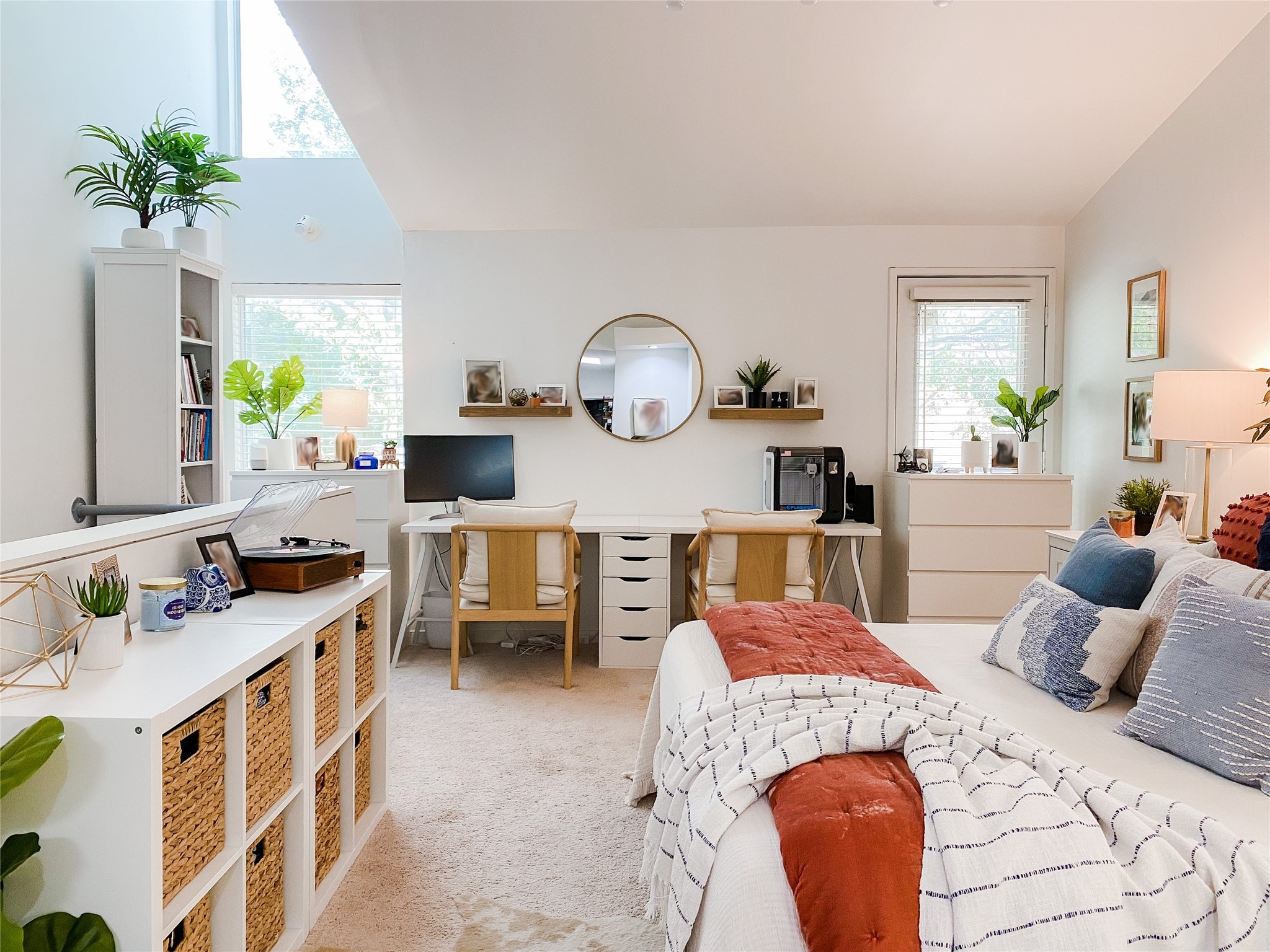 4231 Travis Street 2