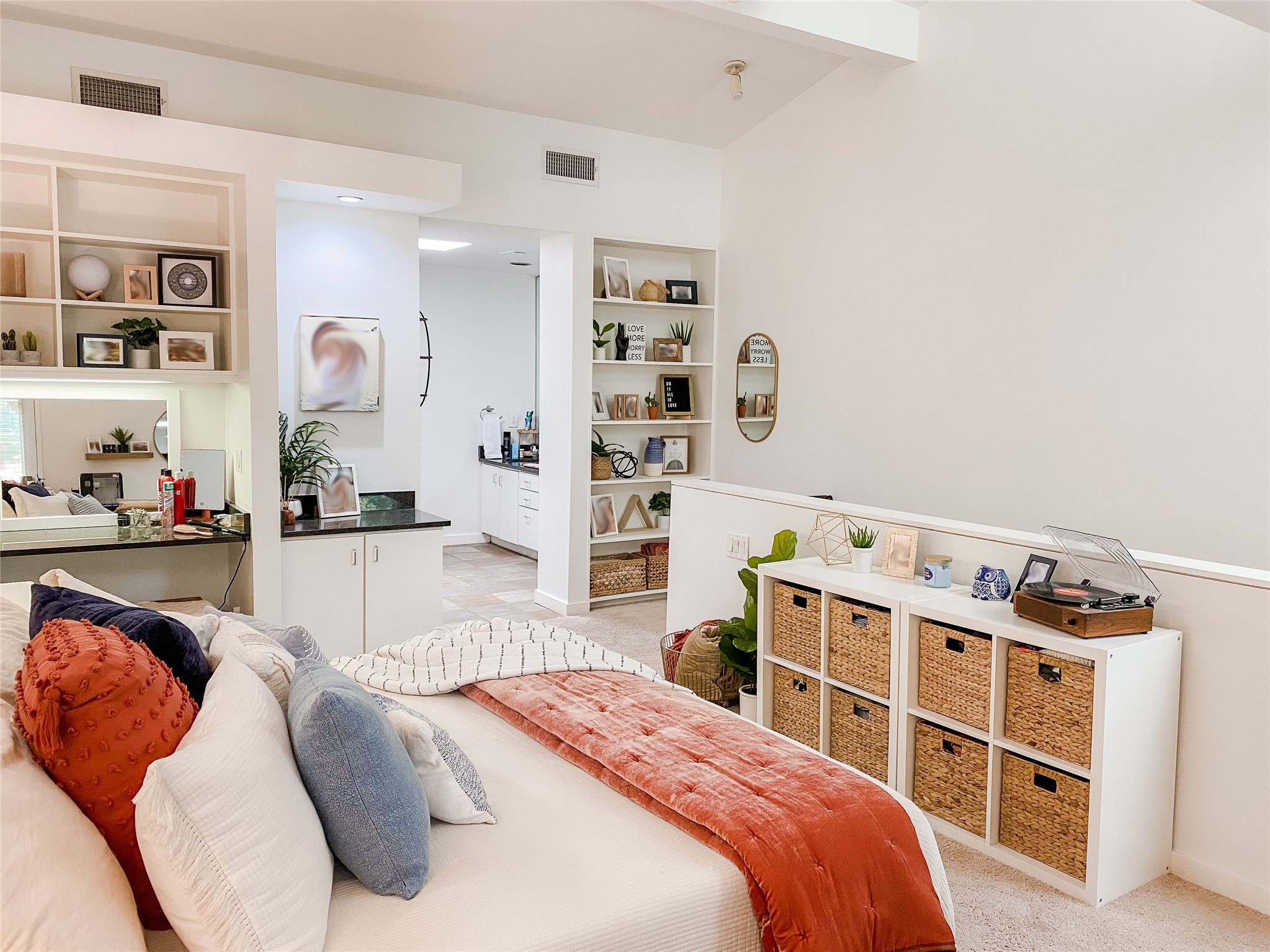 4231 Travis Street 2