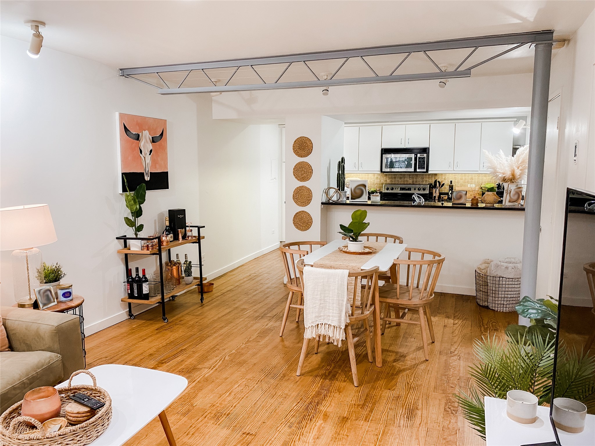 4231 Travis Street 2