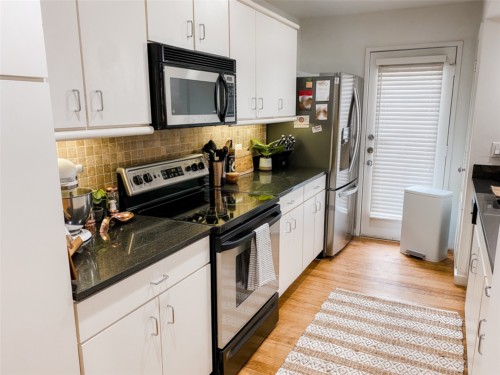 4231 Travis Street 2