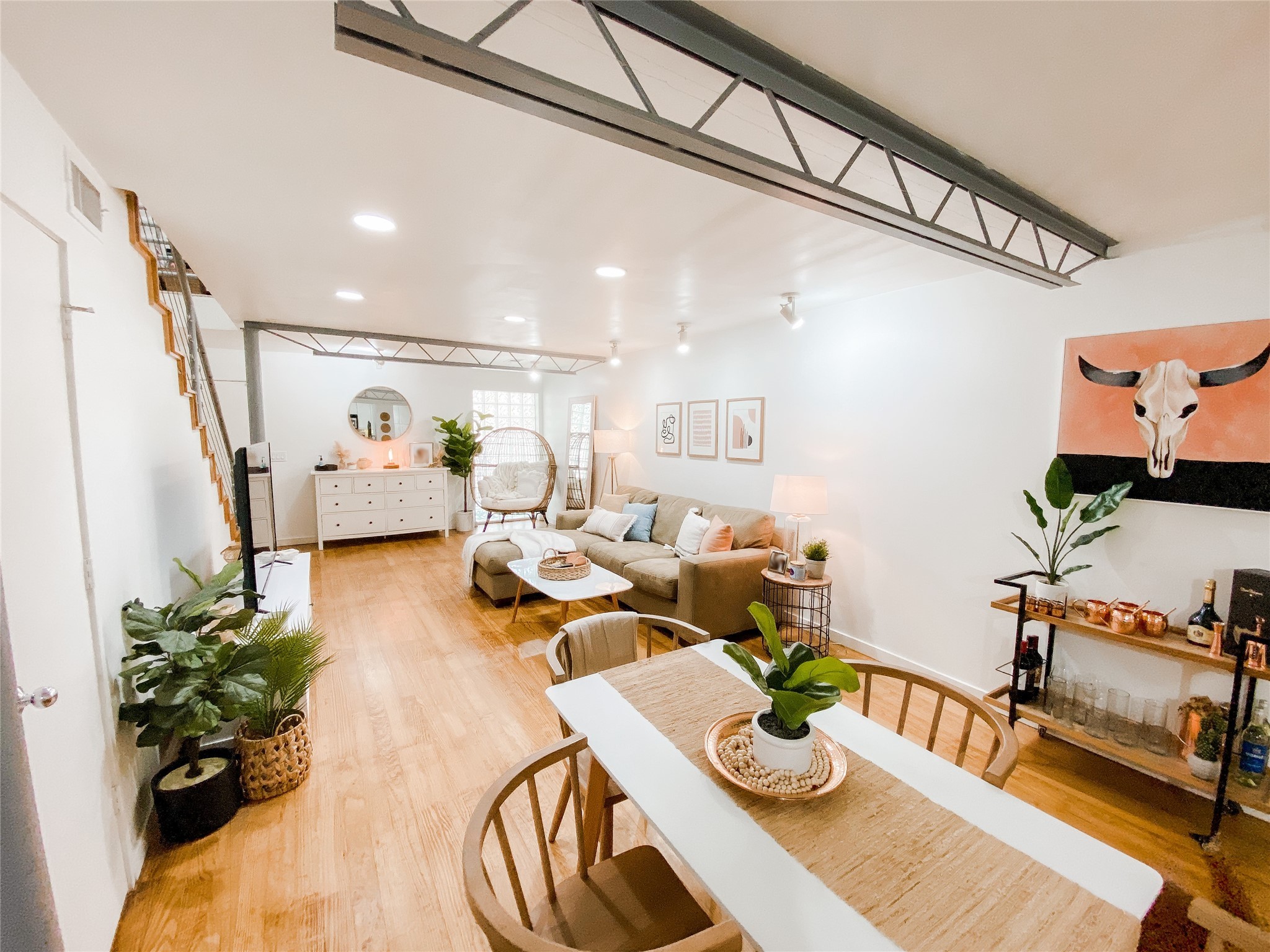 4231 Travis Street 2