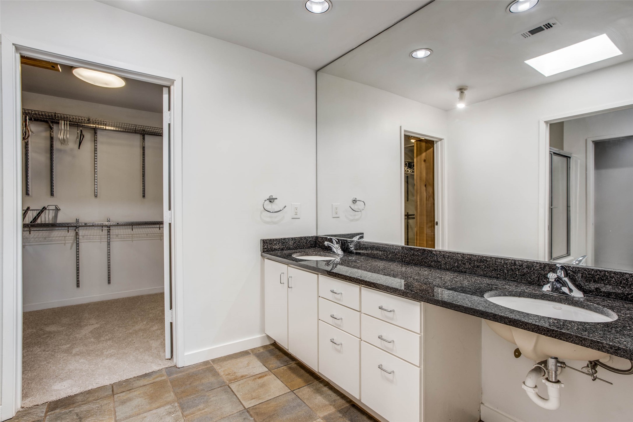 4231 Travis Street 2