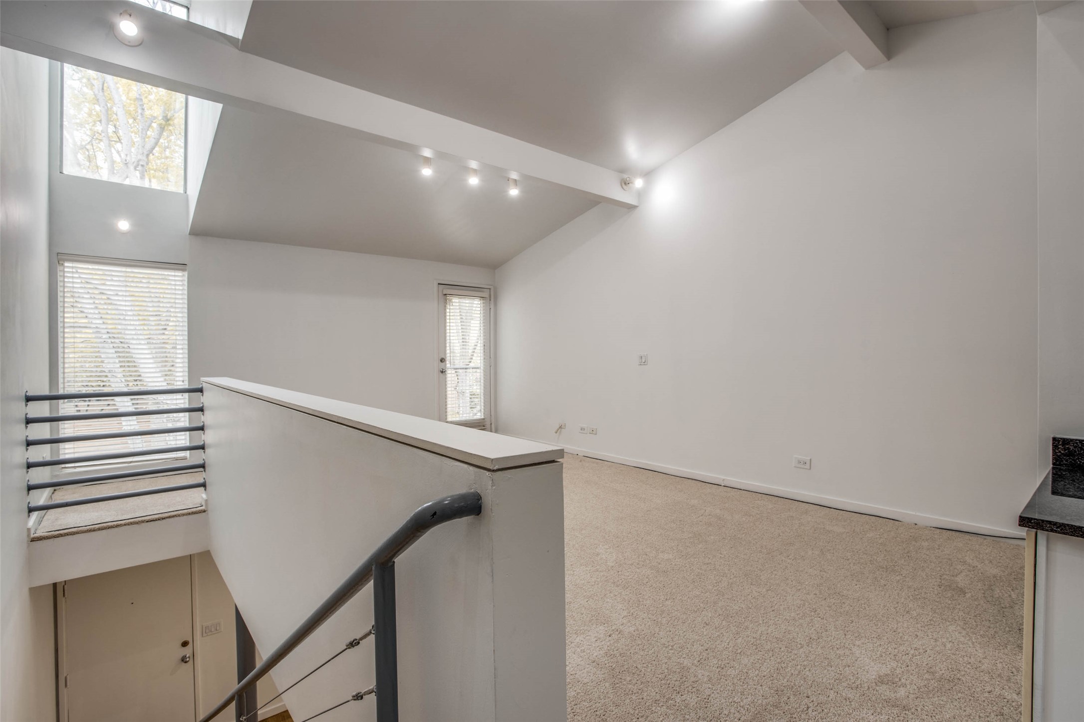 4231 Travis Street 2