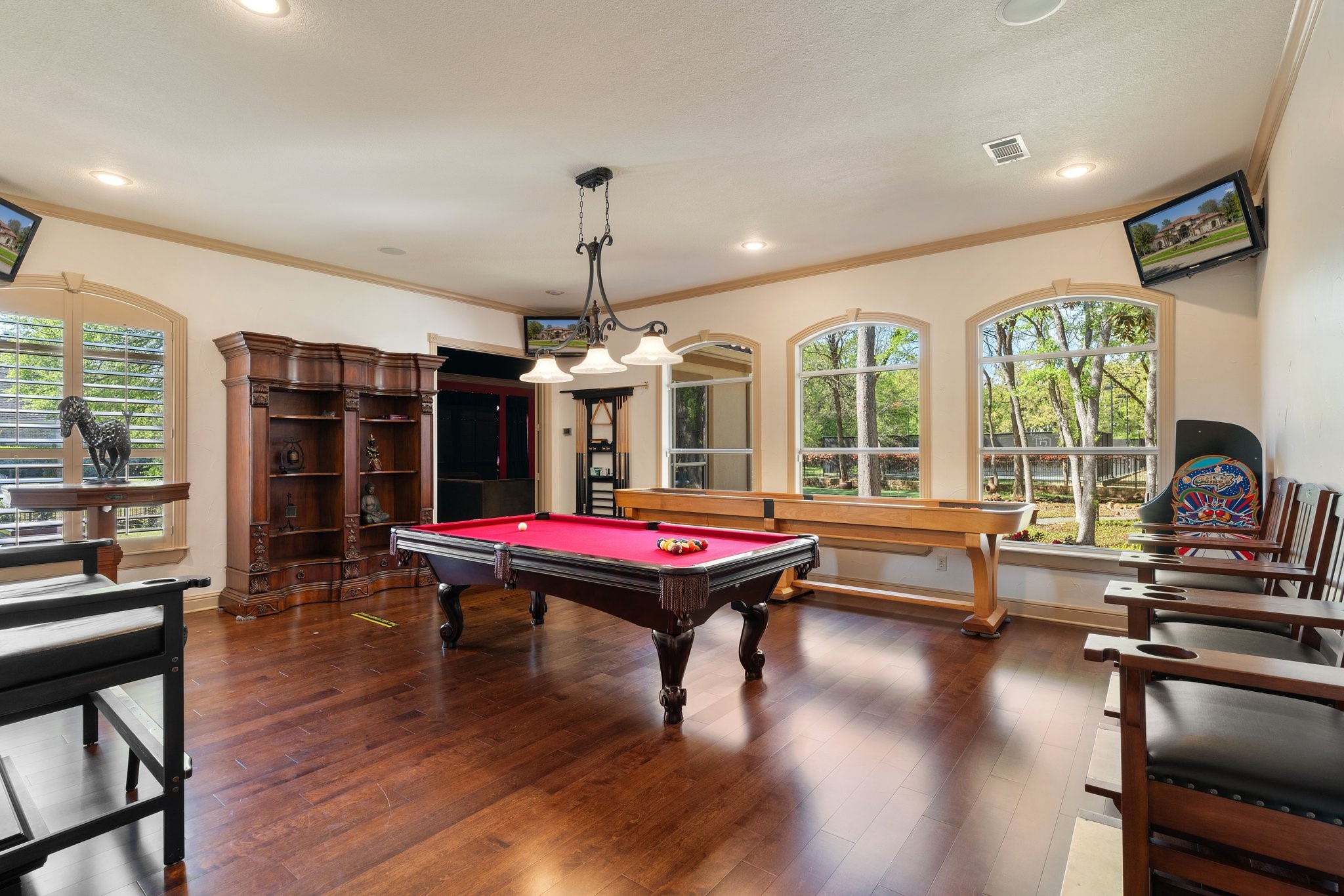 710 Deer Hollow Boulevard