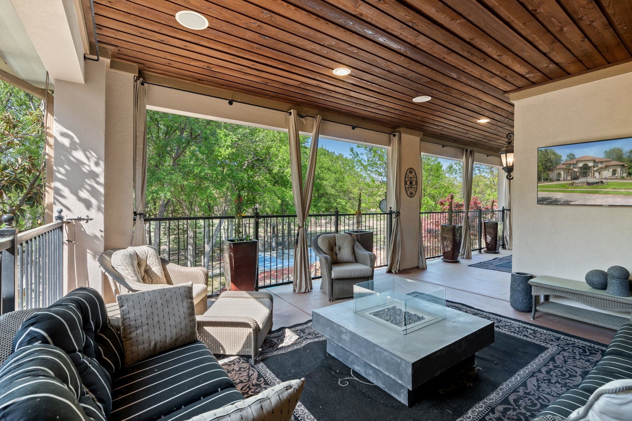 710 Deer Hollow Boulevard