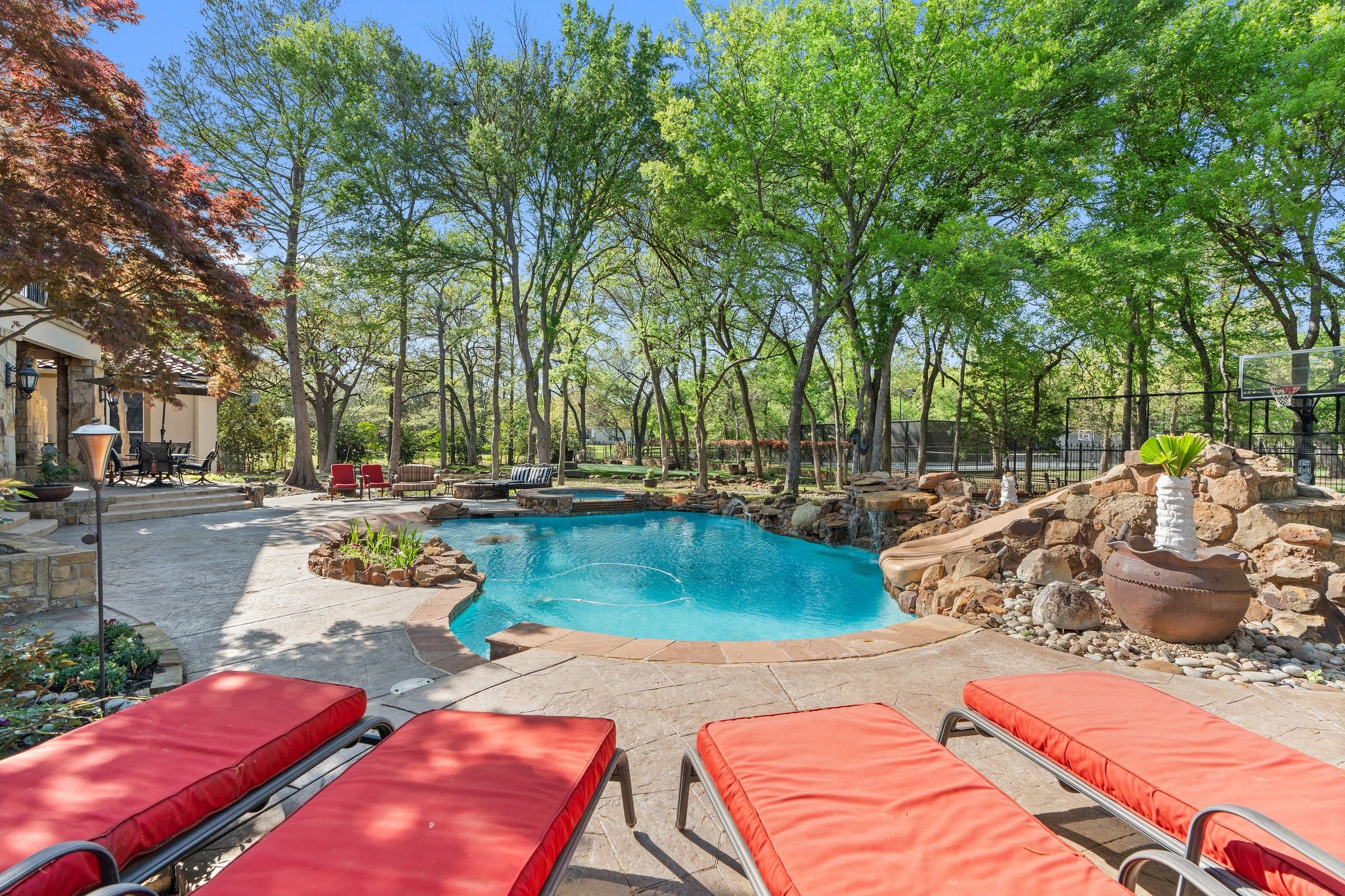 710 Deer Hollow Boulevard