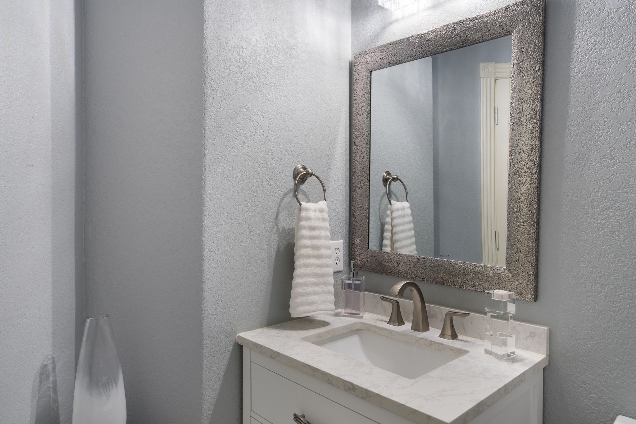 616 Honeysuckle Hollow