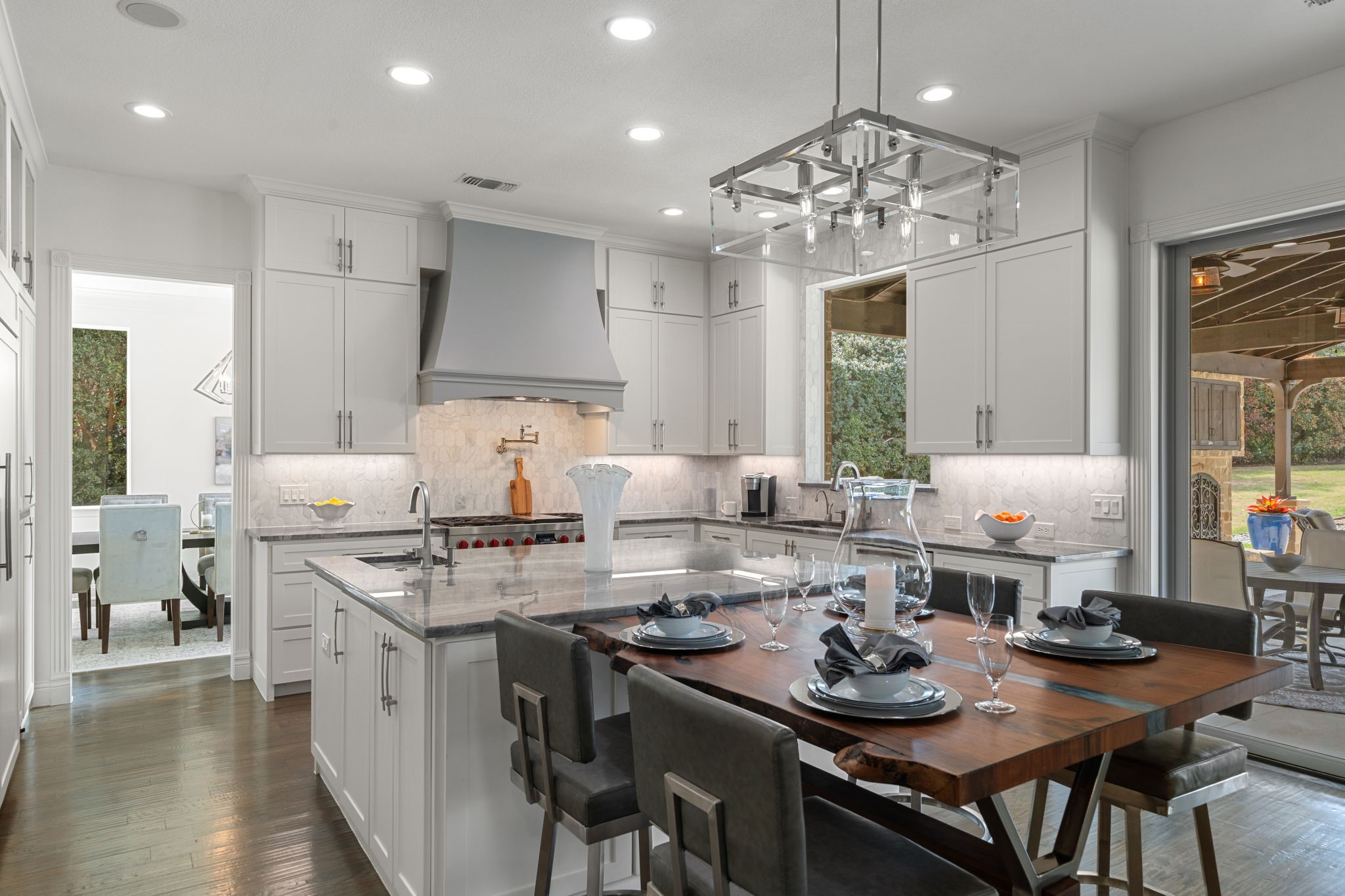 616 Honeysuckle Hollow