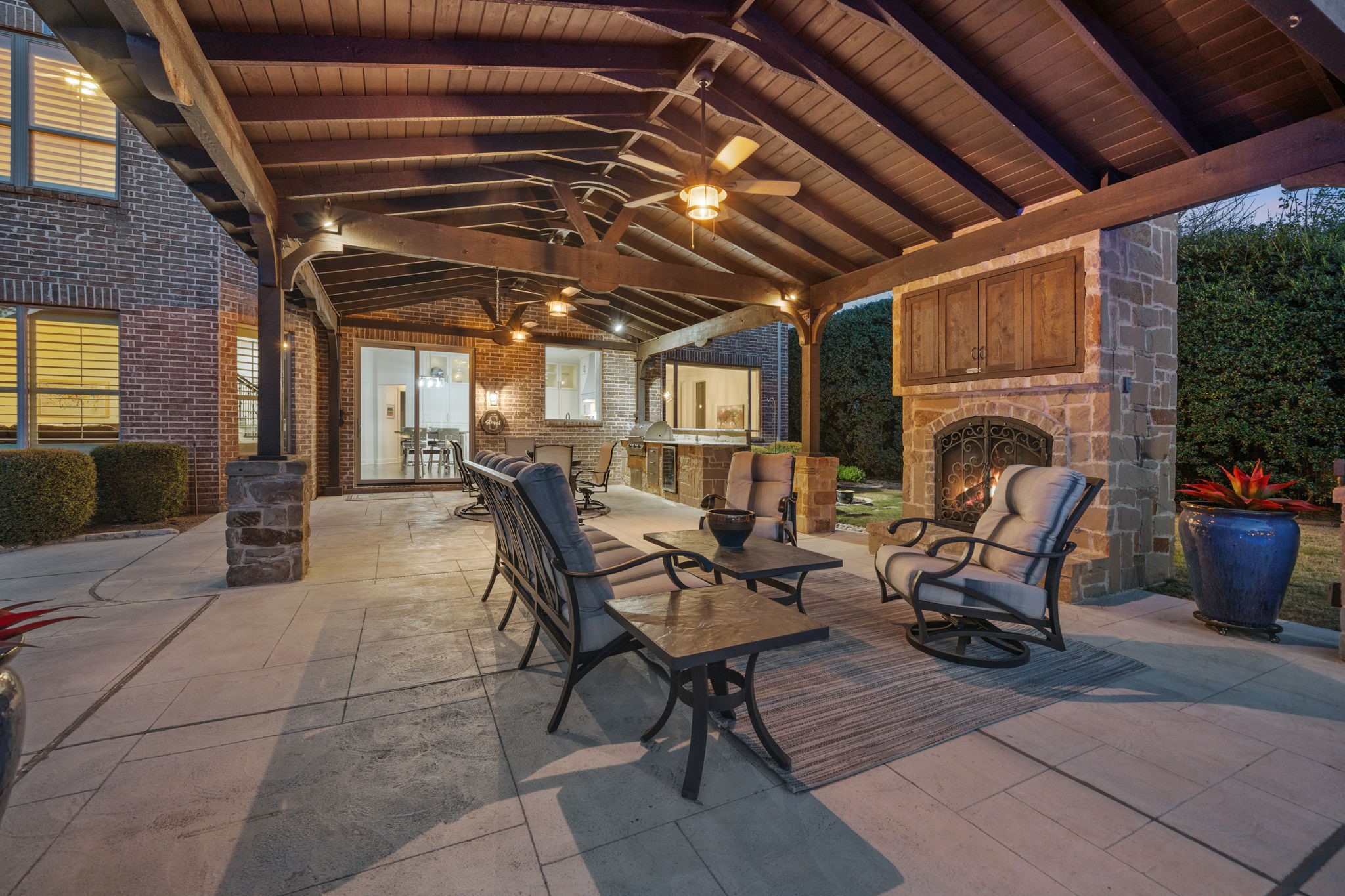 616 Honeysuckle Hollow