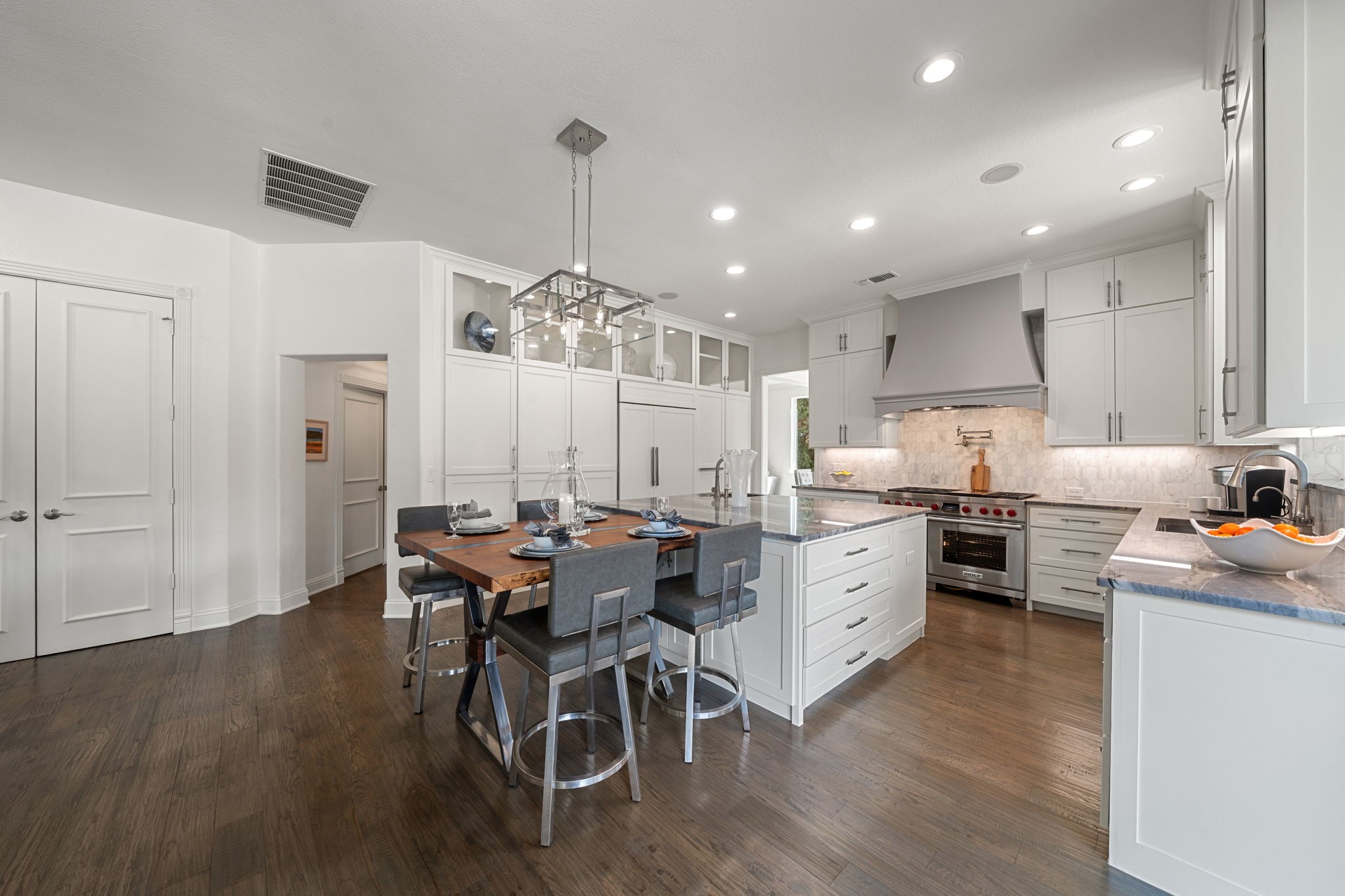 616 Honeysuckle Hollow