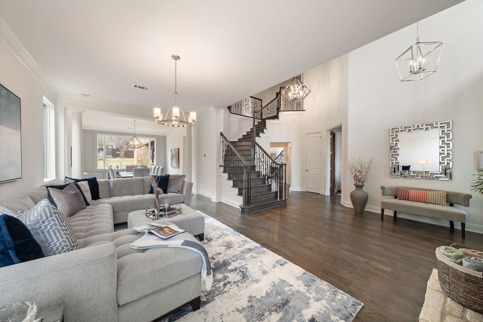 616 Honeysuckle Hollow