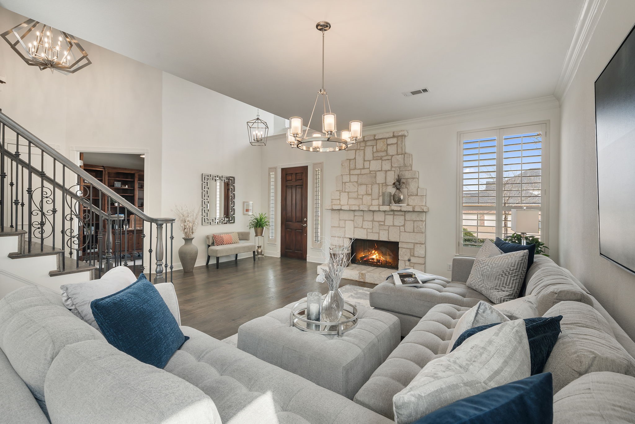 616 Honeysuckle Hollow