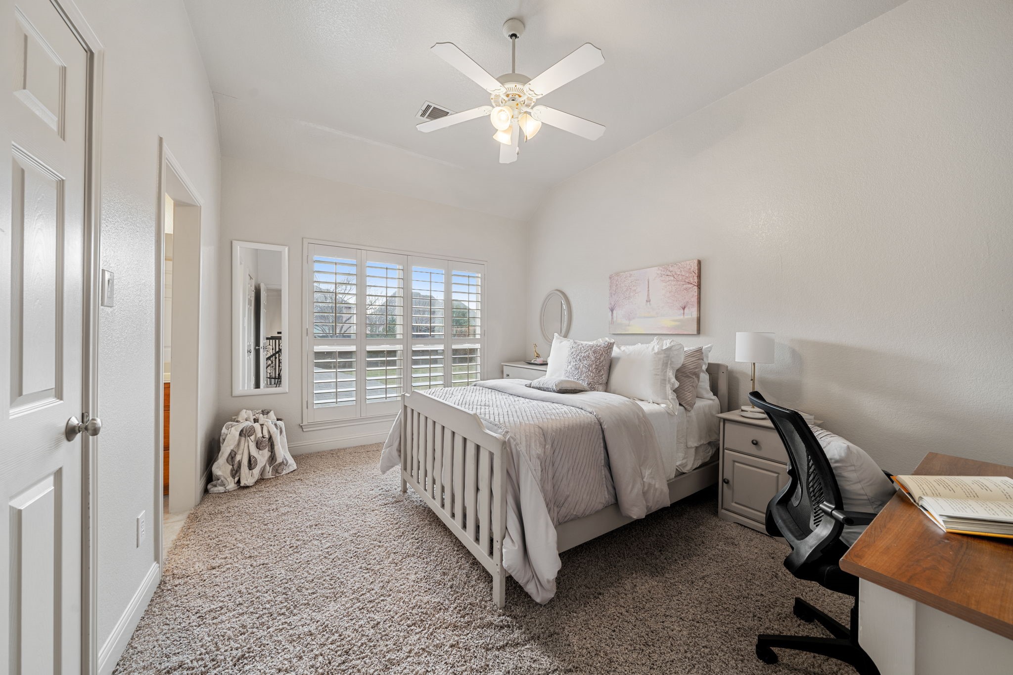 616 Honeysuckle Hollow