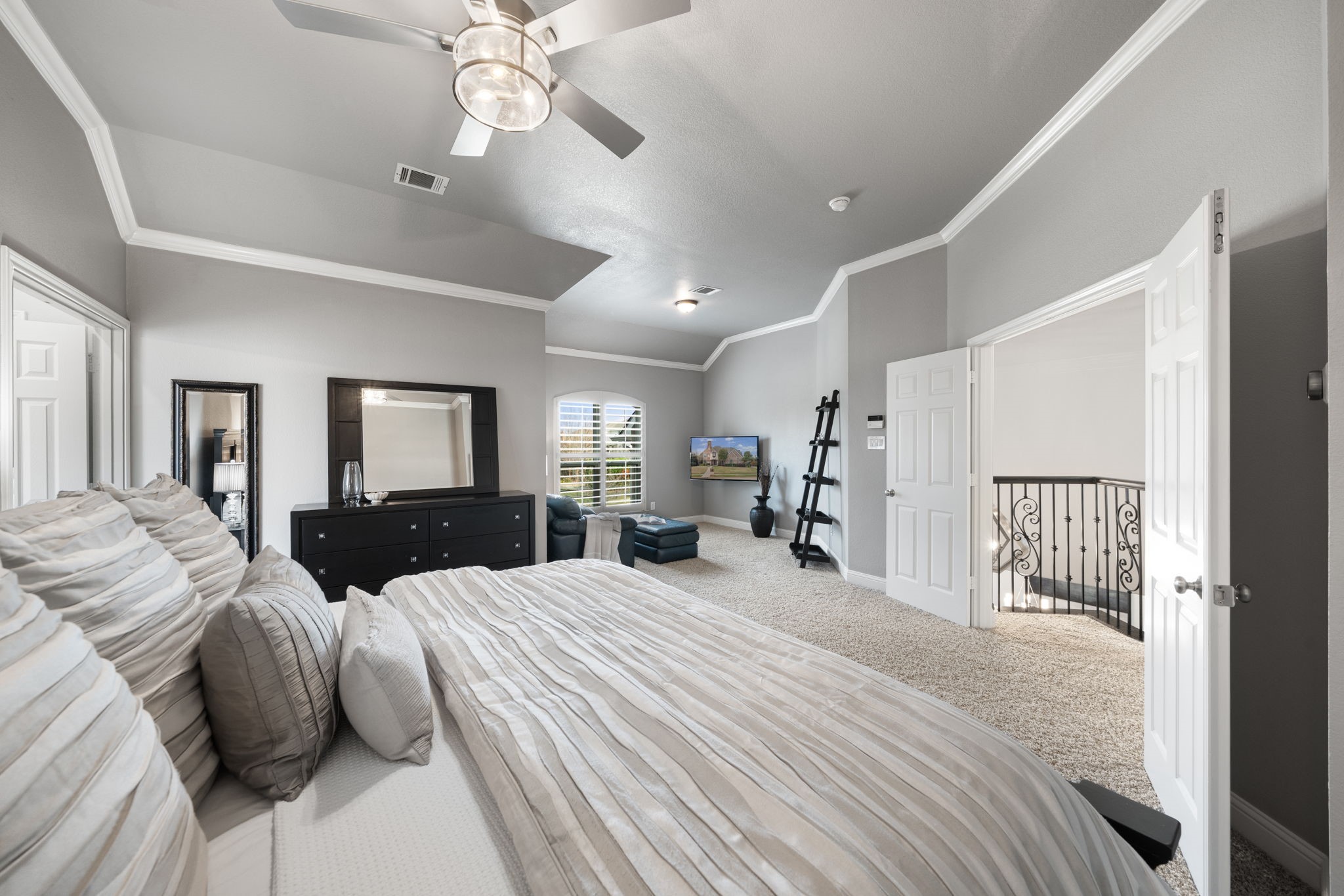 616 Honeysuckle Hollow