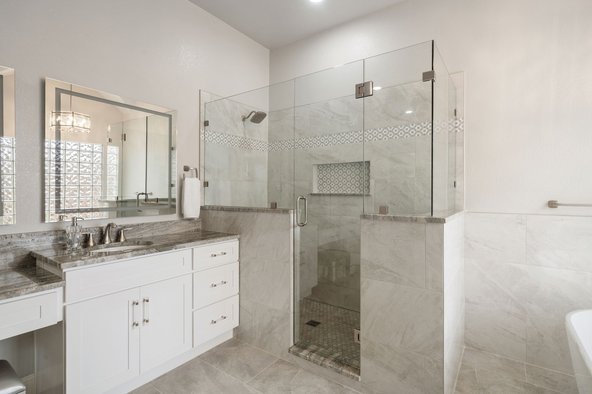 616 Honeysuckle Hollow