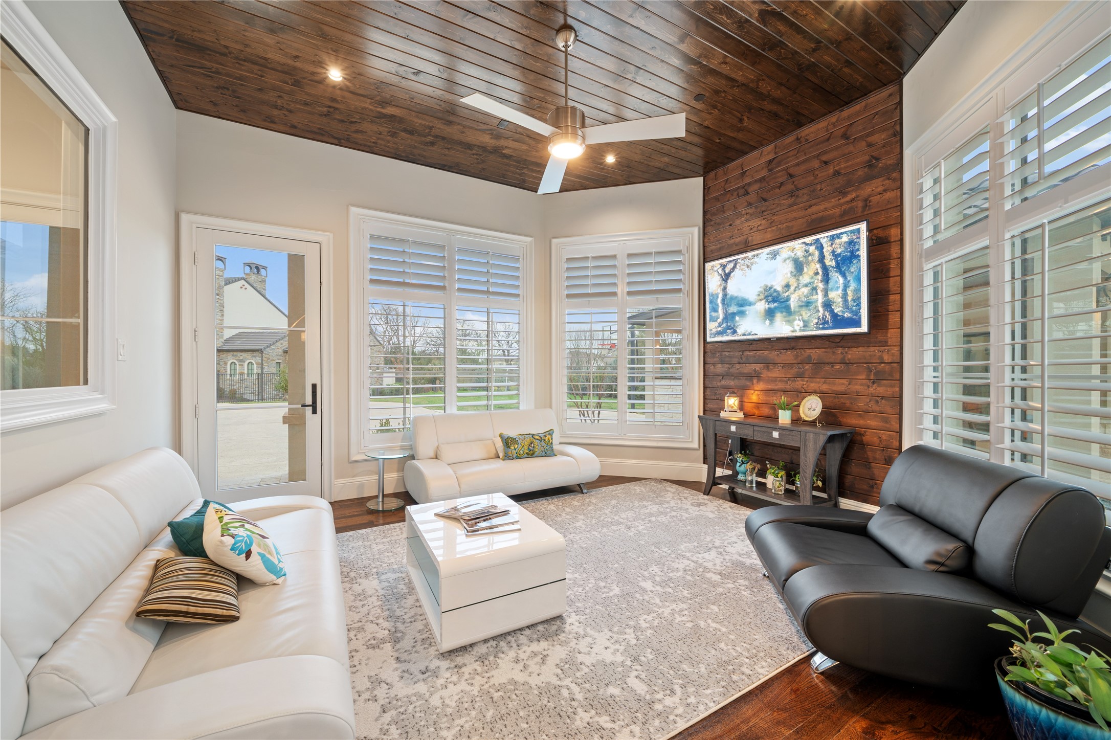 2202 Barcelona Court