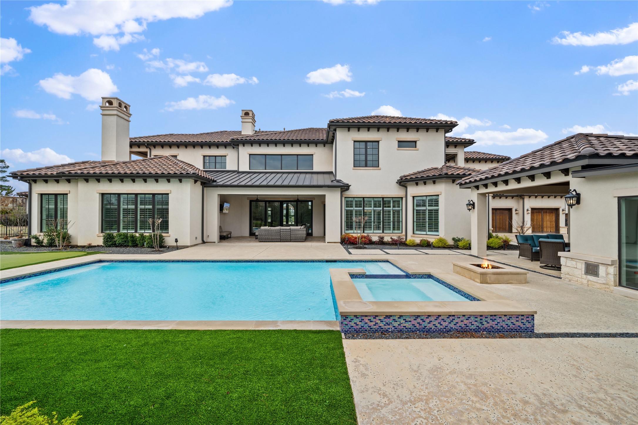 2202 Barcelona Court