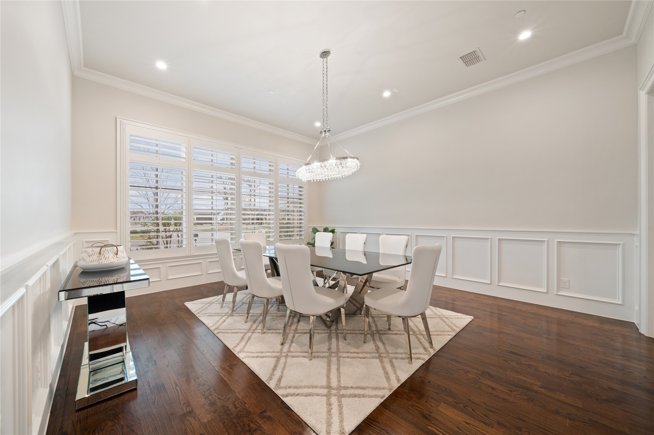 2202 Barcelona Court