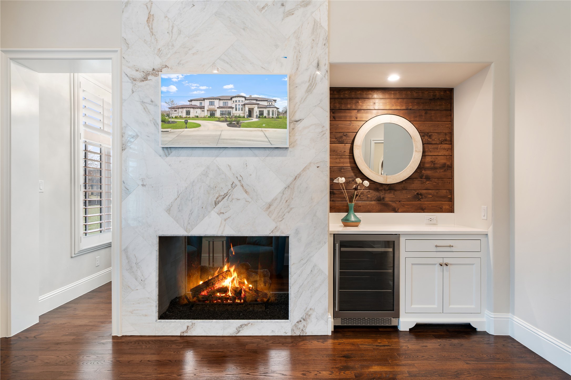 2202 Barcelona Court