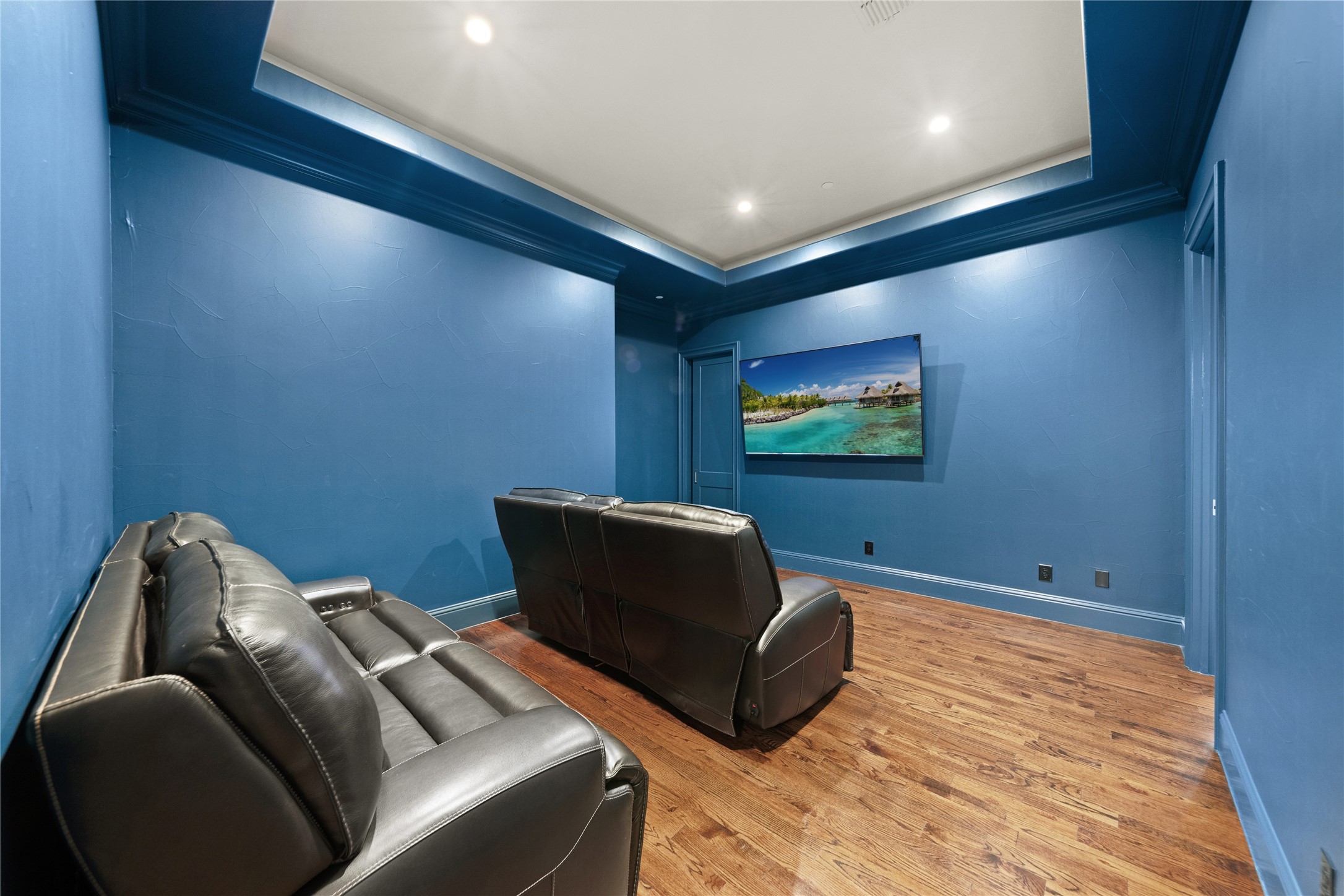 2202 Barcelona Court