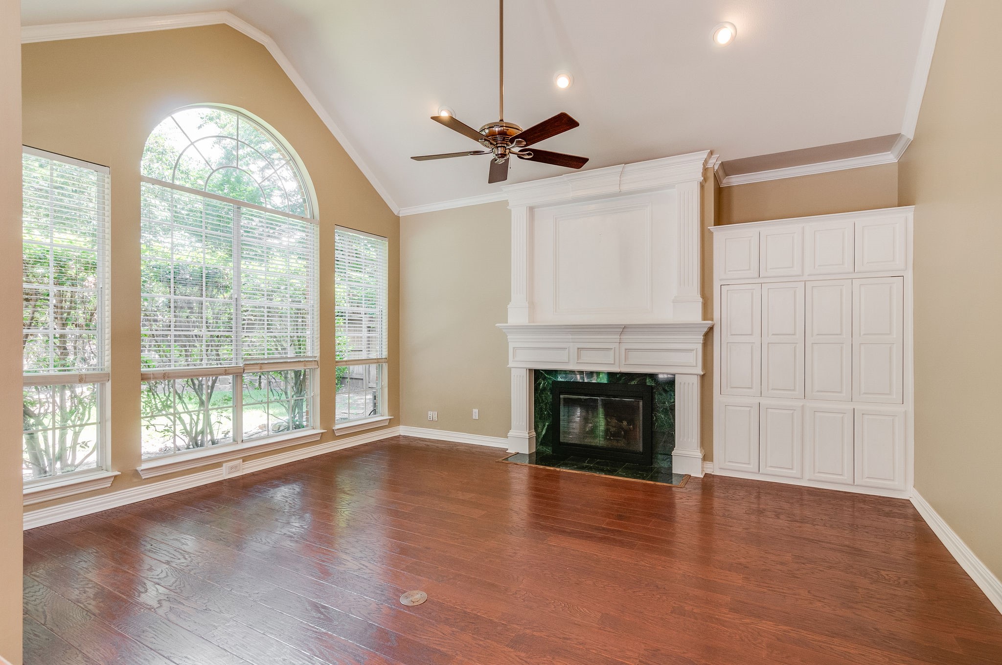 1112 Longford Circle