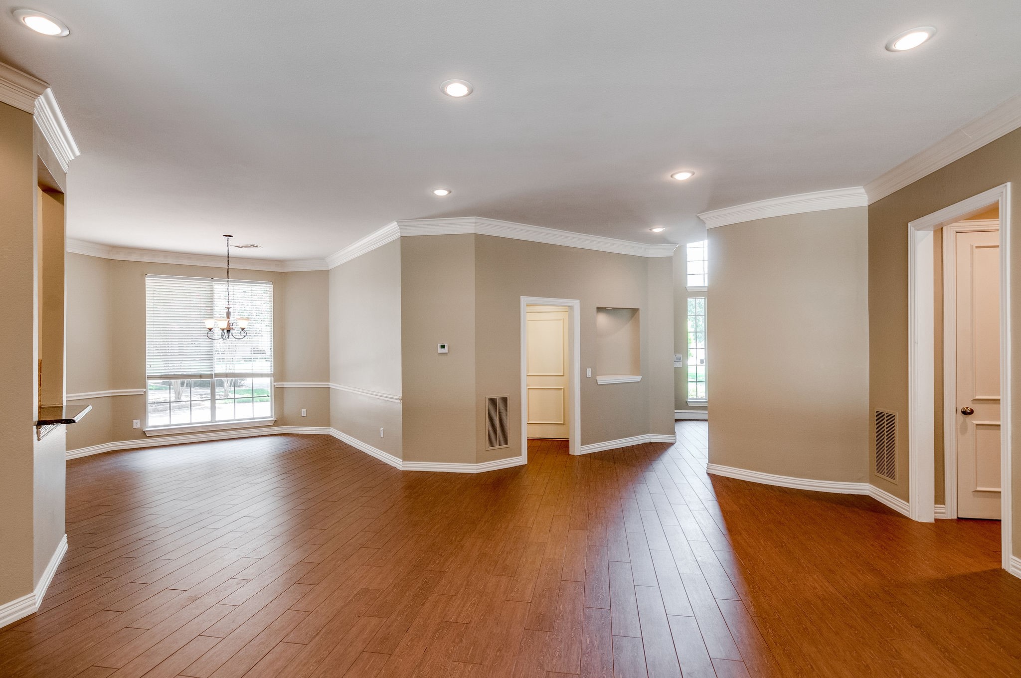 1112 Longford Circle