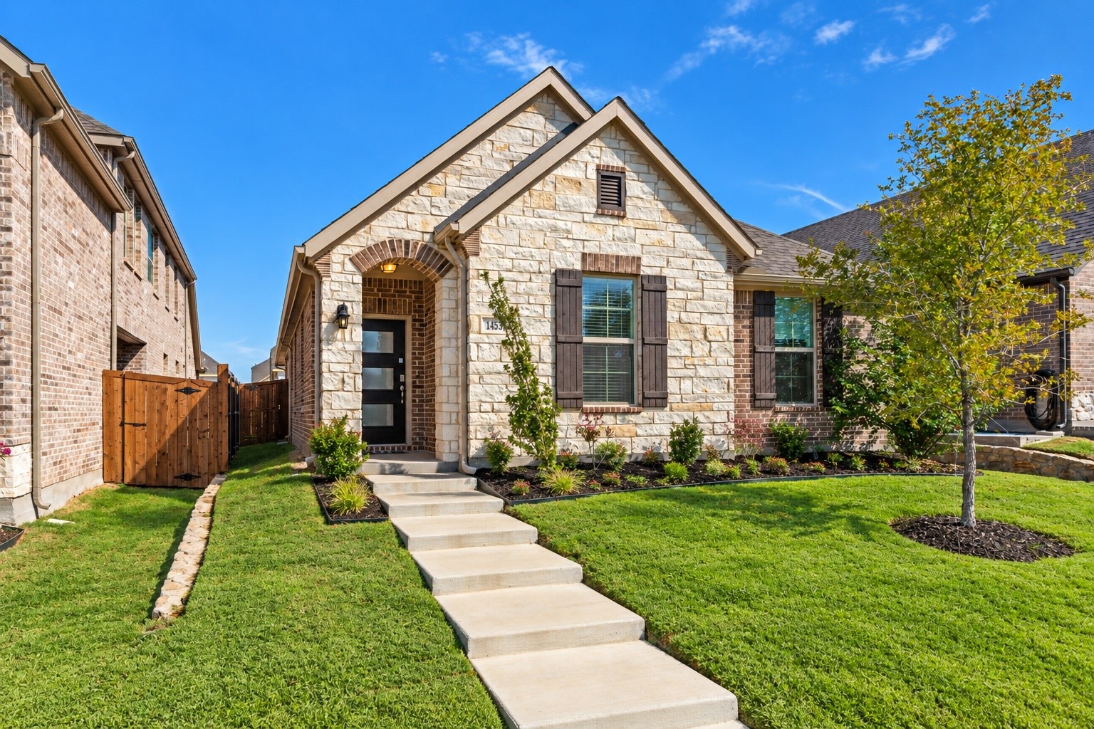 1453 Sun Garden Way