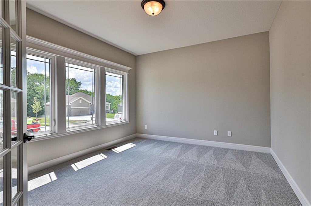 10323 N Winchester Avenue