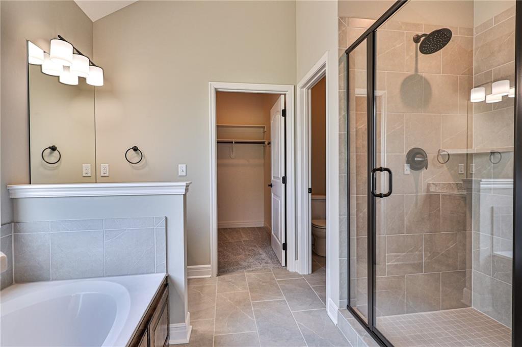 10323 N Winchester Avenue