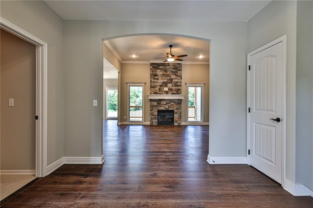 10323 N Winchester Avenue