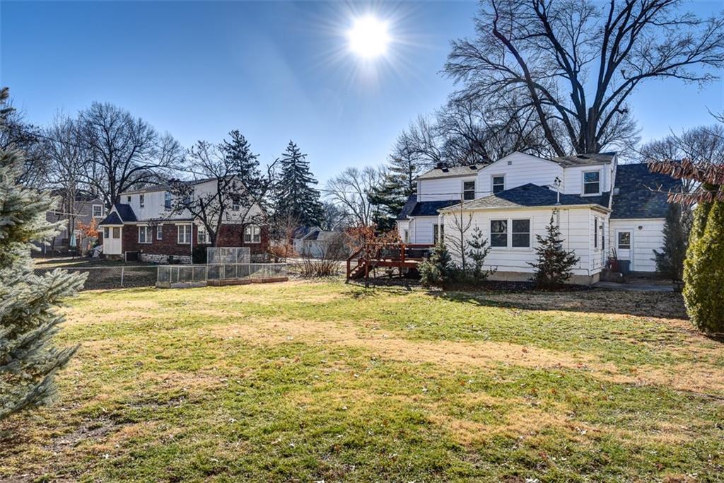 2714 W 51st Street