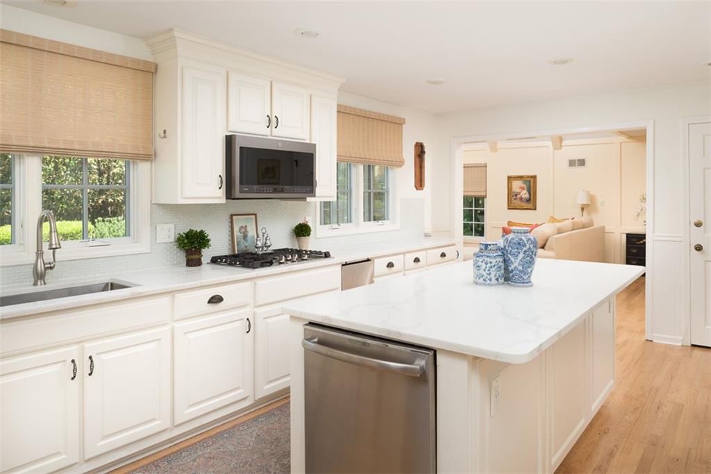 4008 W 138th Street