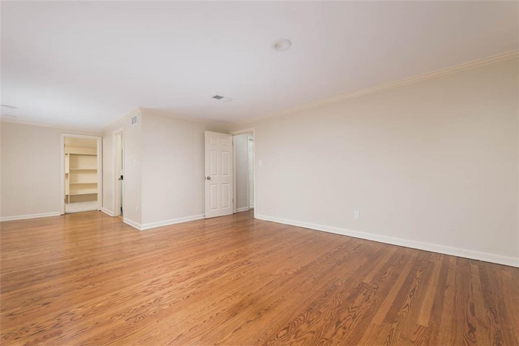 627 E Meyer Boulevard