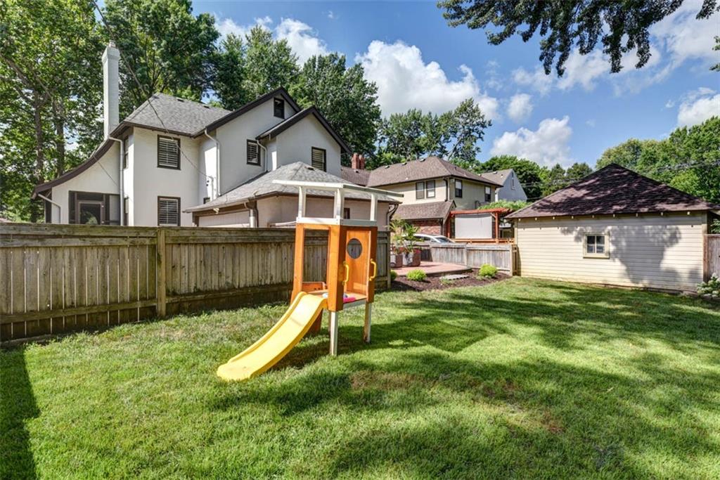 408 E 72nd Terrace
