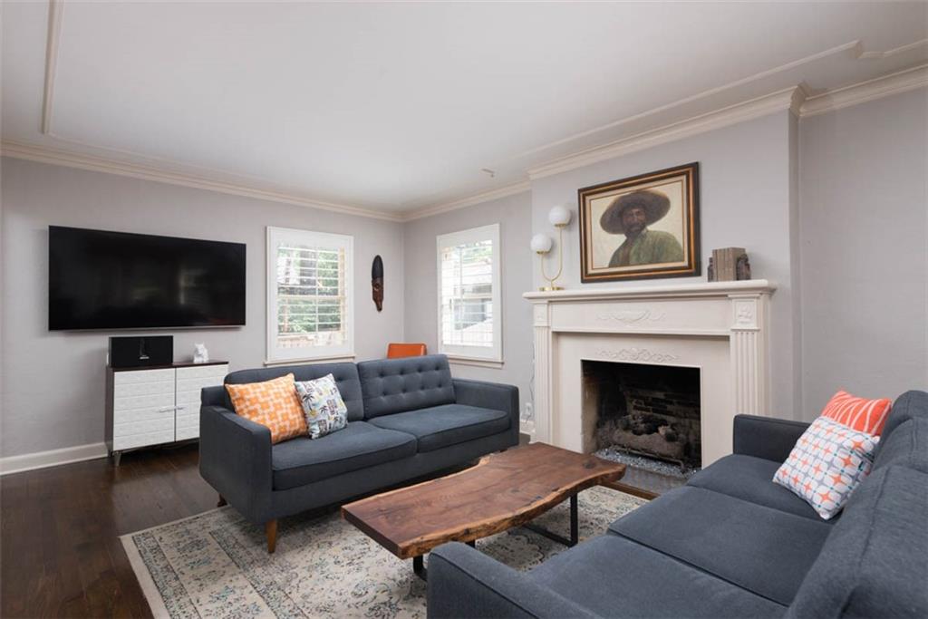 408 E 72nd Terrace