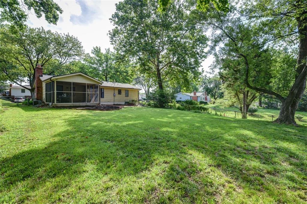 4714 NE Chouteau Drive