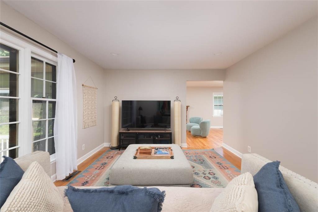 4714 NE Chouteau Drive