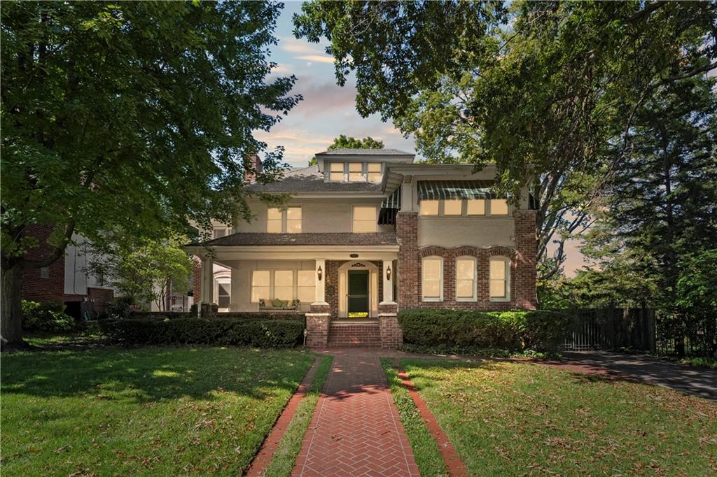 5626 Wyandotte Street