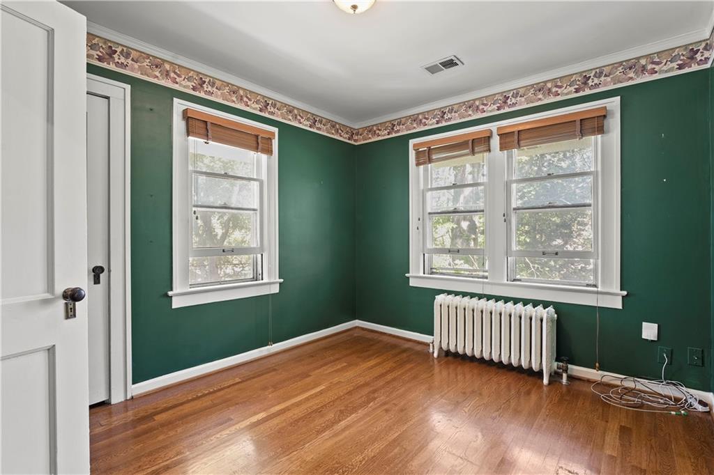 5626 Wyandotte Street