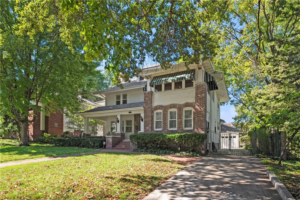 5626 Wyandotte Street