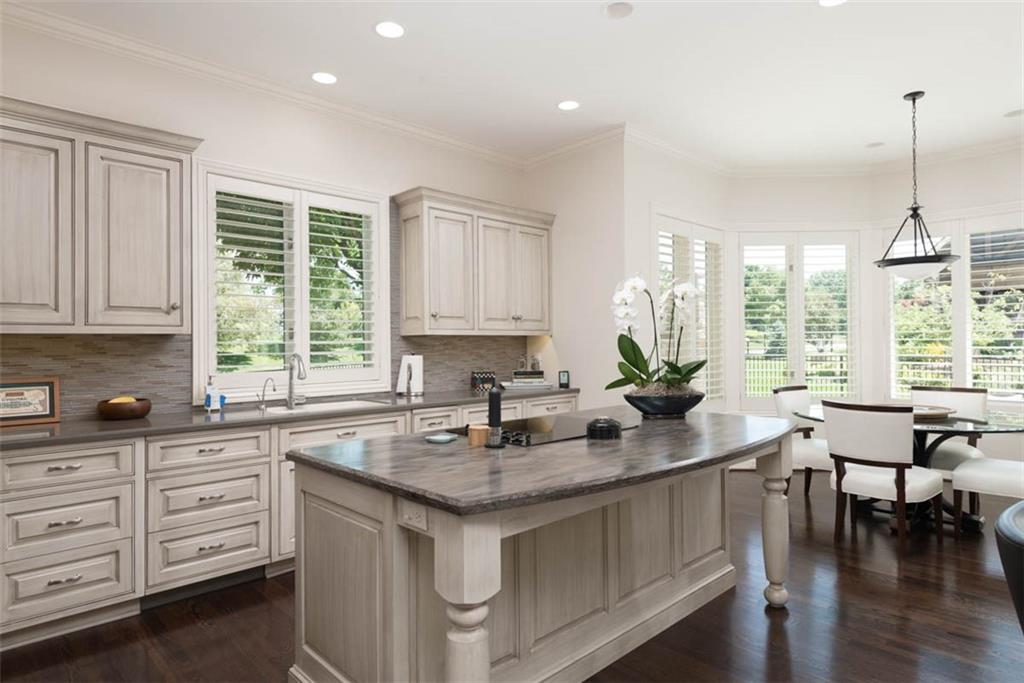 2103 W 116th Street
