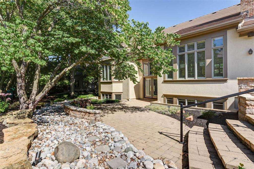 2103 W 116th Street